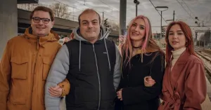 LA VITA DA GRANDI - Immagine: 3