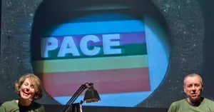 A teatro - LA FORMICHINA, UNA STORIA DI GUERRA E DI PACE di delleAli Teatro - 5/7 anni - Immagine: 1