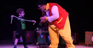 A scuola - IL CIRCO IN VALIGIA di Barabba's Clowns - 5/13 anni - Immagine: 4