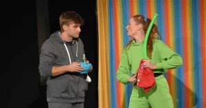 A teatro - IL CIBO IN UNA STANZA (VERSIONE COMPLETA) di Erbamil - 5/10 anni - Immagine: 1